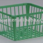 1 pint capacity plastic strawberry mesh baskets as required