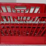 Red Color Dairy Plastic Square Crates for Sale 24 Quart